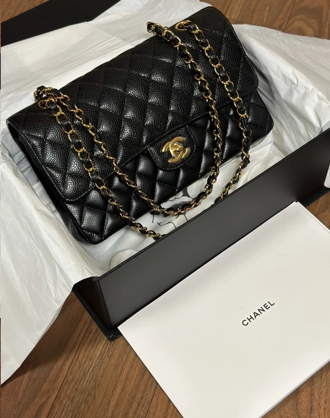 (정품)샤넬 클래식 미듐 캐비어 금장 24년도 상품이미지6