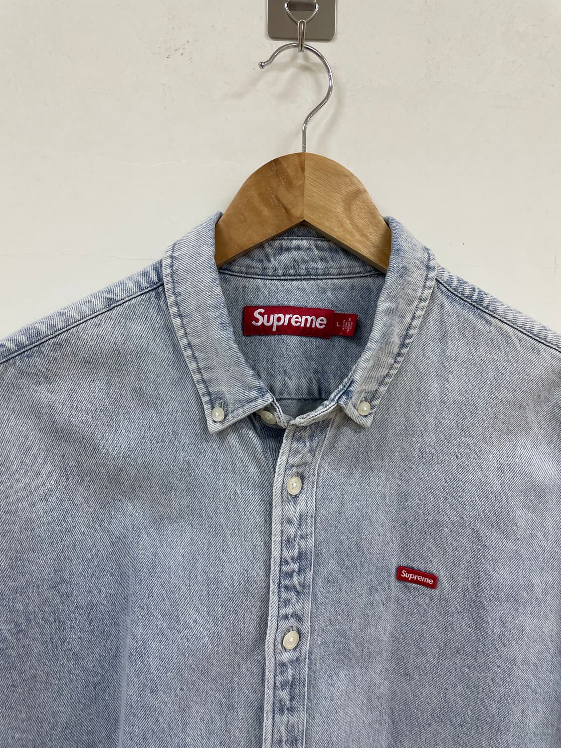 [새상품] 24ss 슈프림 스몰 박스 데님 셔츠 상품이미지6