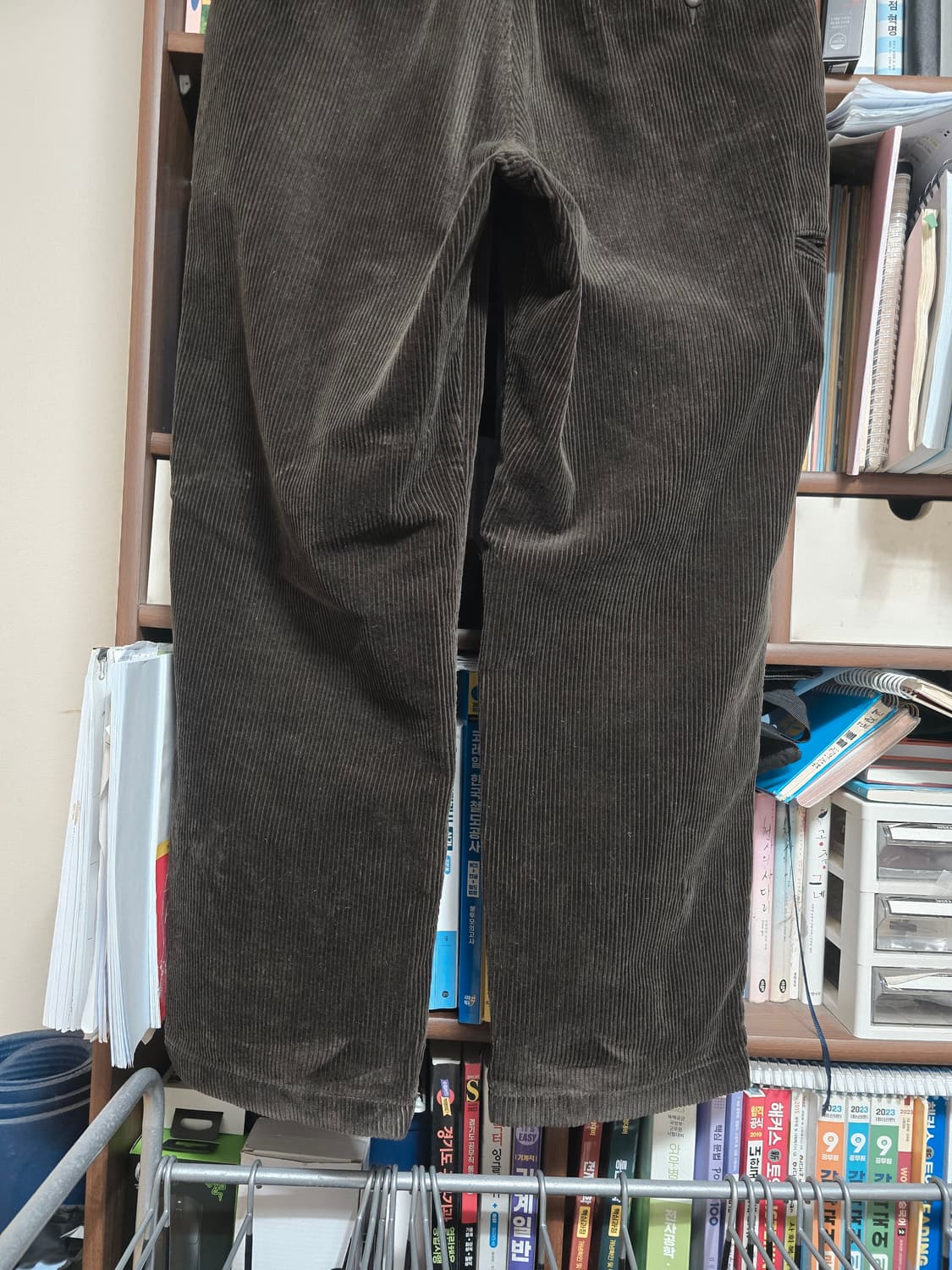 유니클로U 코듀로이 와이드핏 워크팬츠 32 [82] 상품이미지4