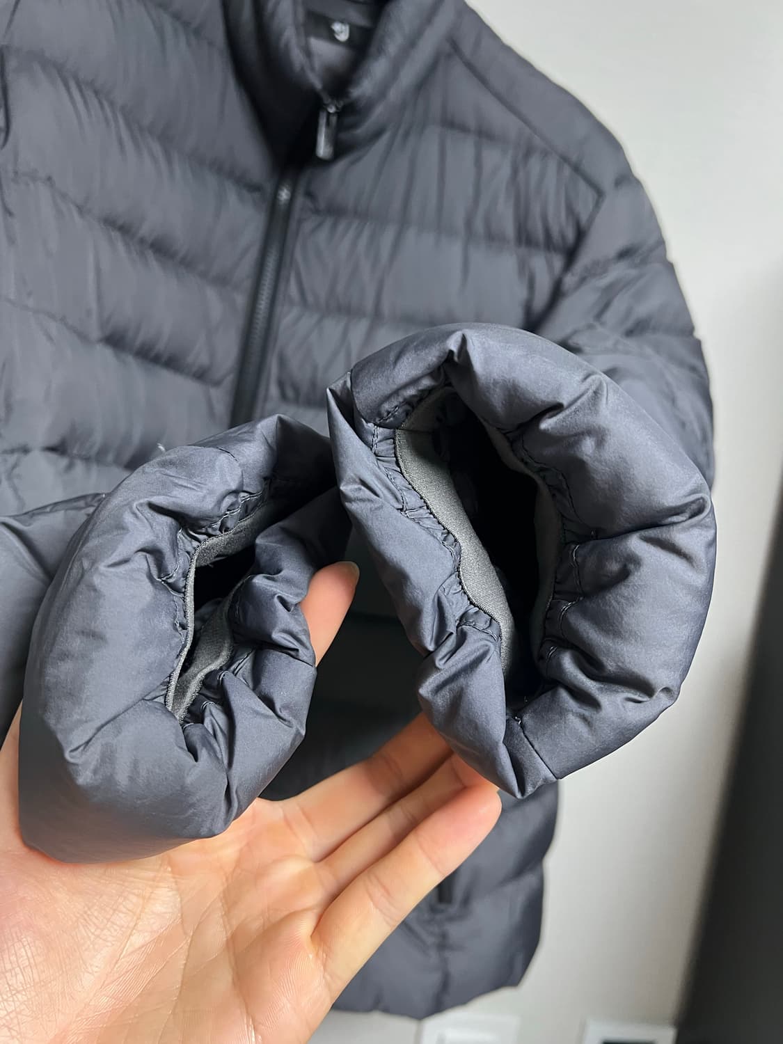 유니클로 질샌더 라이트 다운재킷 그레이 XL 상품이미지4