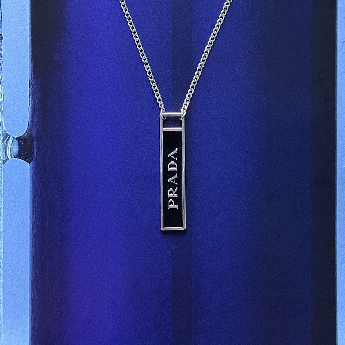 프라다 블랙바 로고 실버 목걸이 상품이미지3