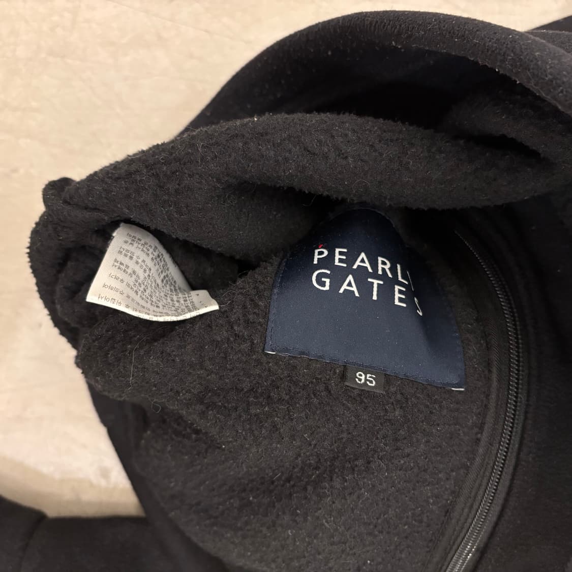 파리게이츠 블랙 플리스 집업 상품이미지3