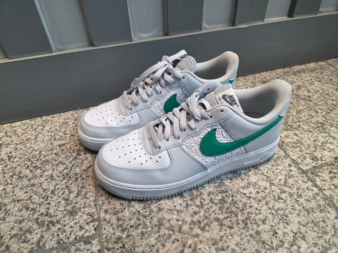 나이키 에어 포스 1 '07 퓨어 플래티넘 스타디움 그린 상품이미지1