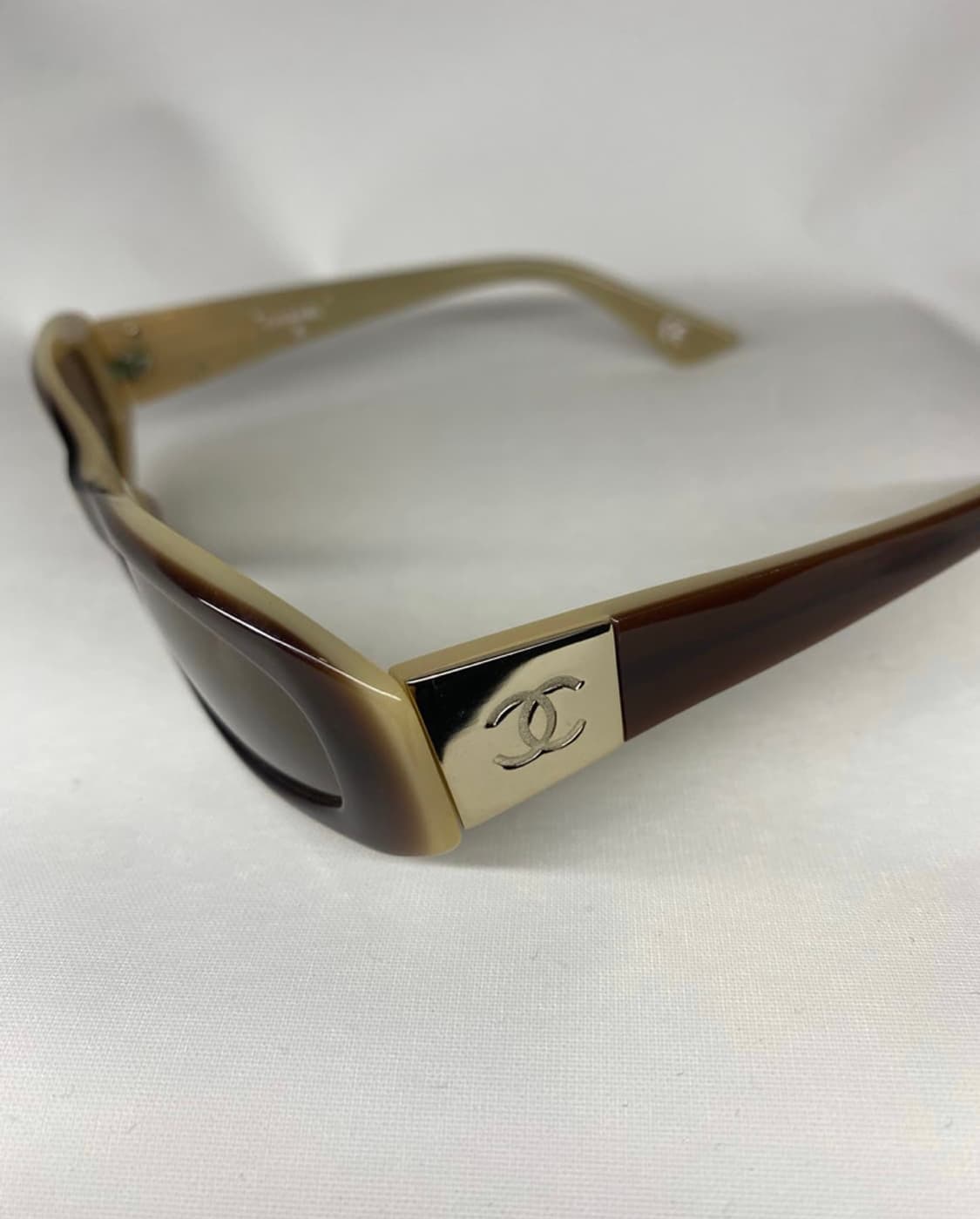 chanel 샤넬 투톤 그라데이션 선글라스  상품이미지4