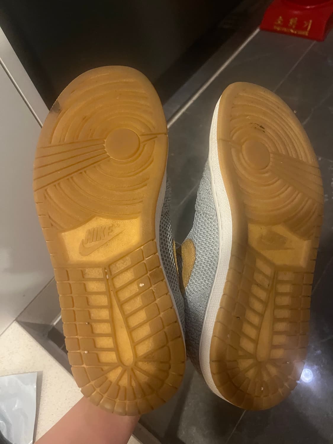 Nike 스니커즈 250 상품이미지2