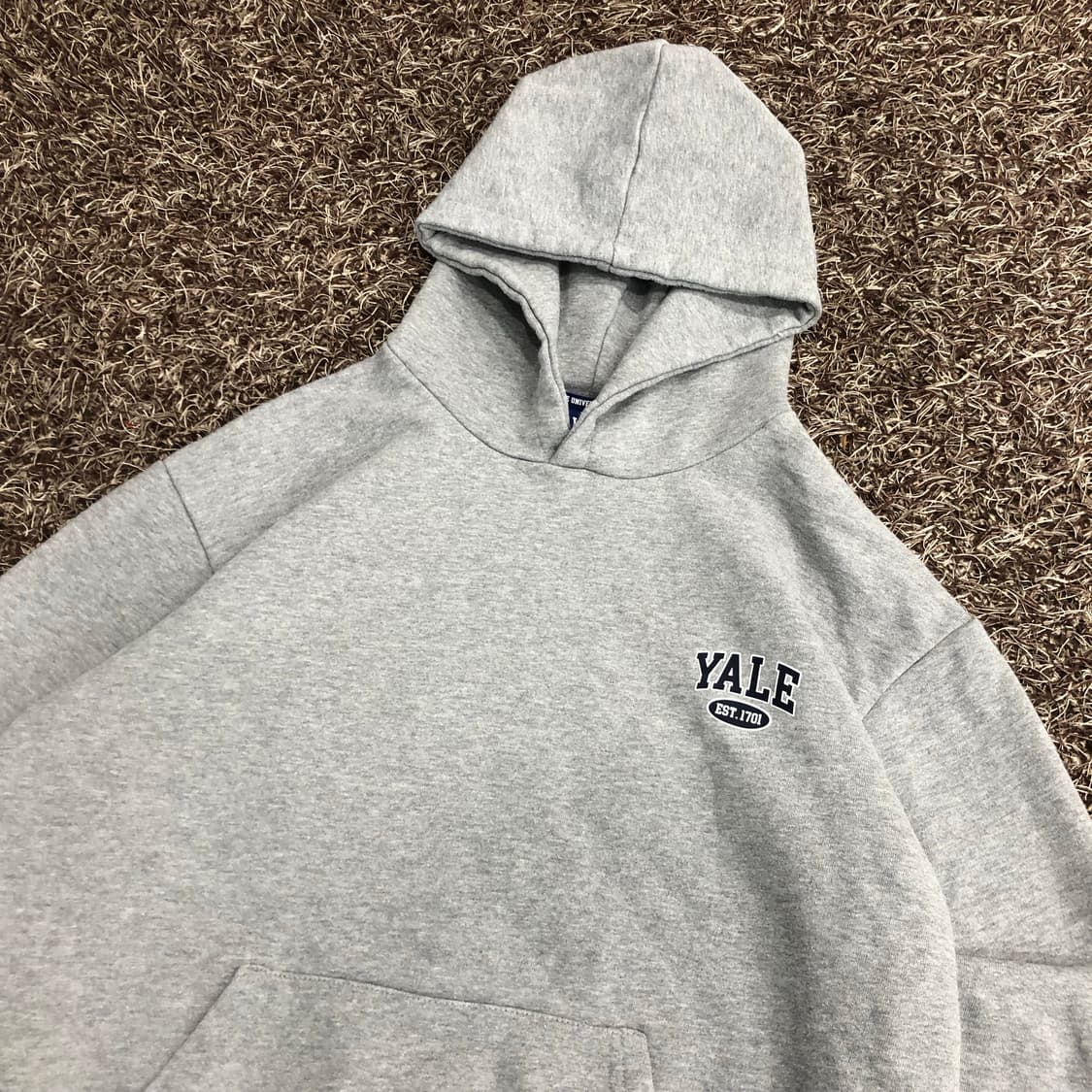 예일 로고 후드티 상품이미지2
