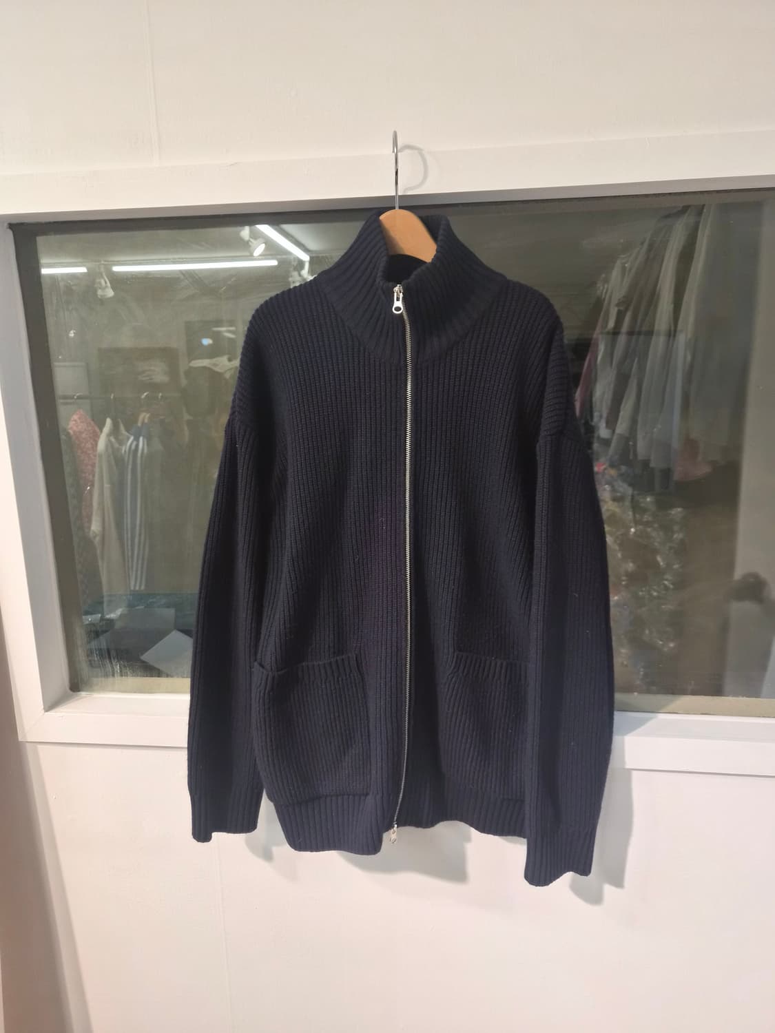 M/100) 24/7 니트 집업 팝니다 상품이미지1