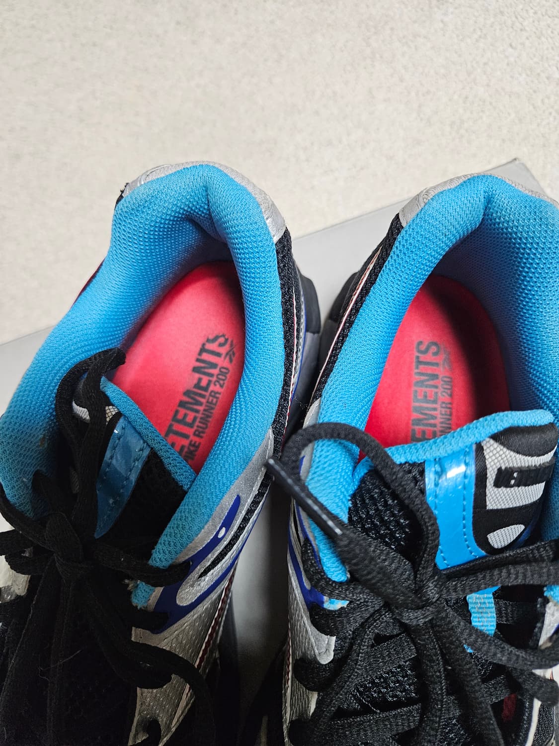 리복  베트멍 스파이크 러너 270 상품이미지4