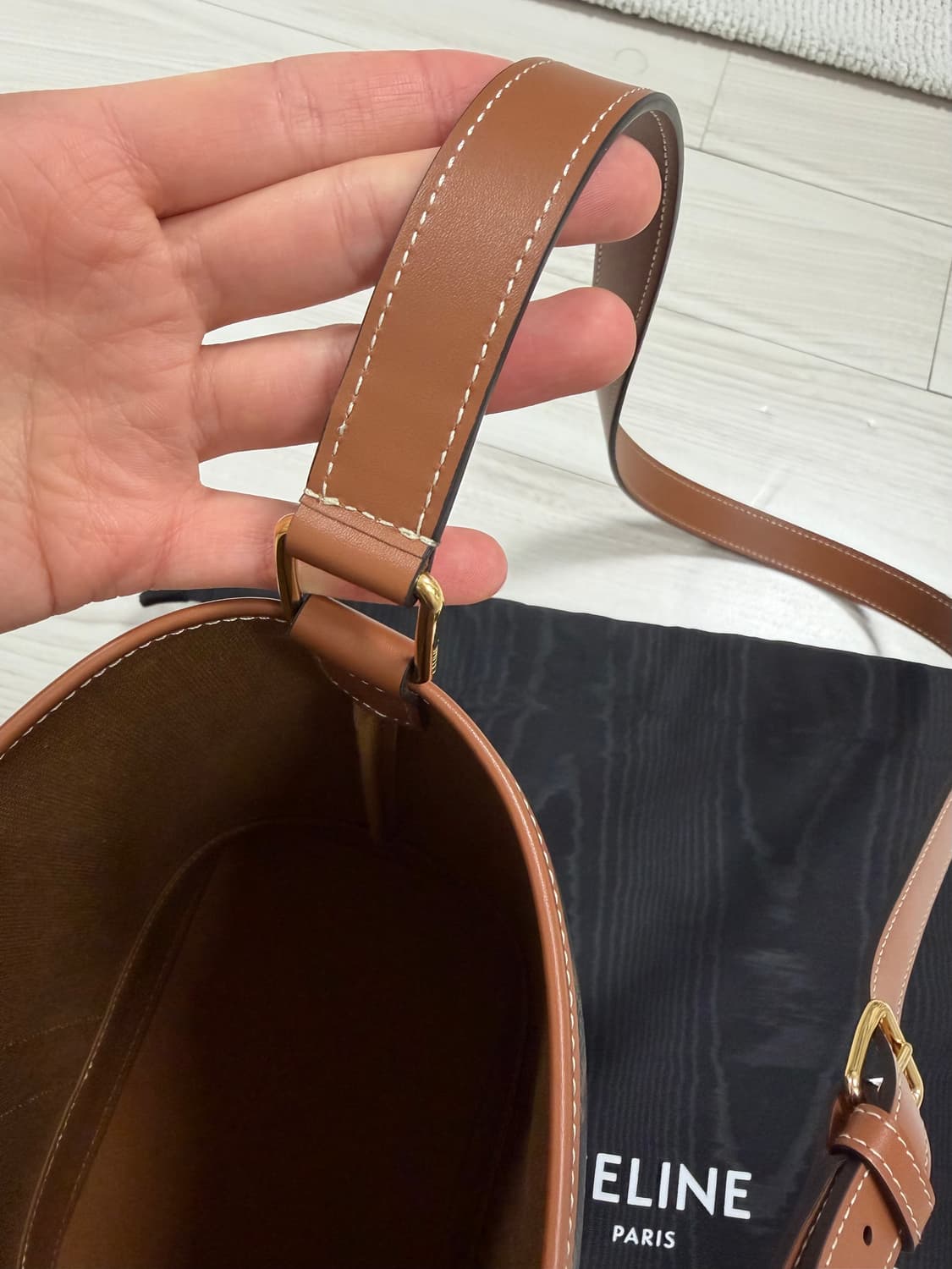 셀린느 버킷 스몰 (25년 11월 구매) 상품이미지5