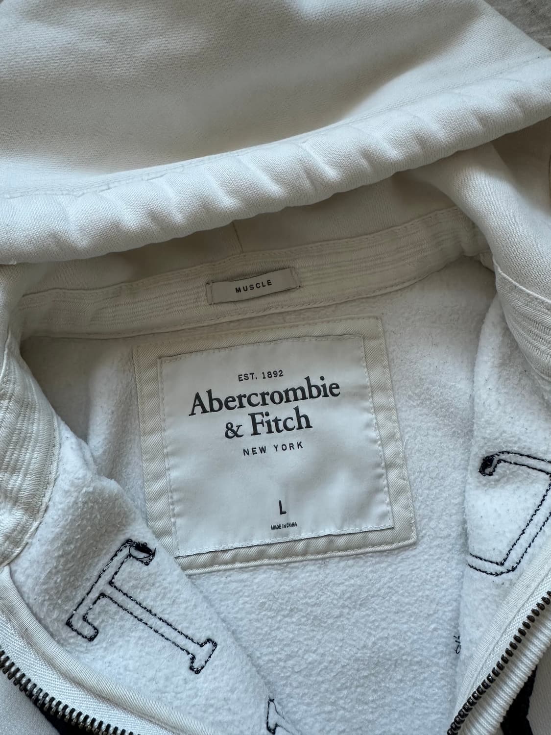 아베크롬비 헤비코튼 자수 로고 화이트 후드집업 상품이미지6