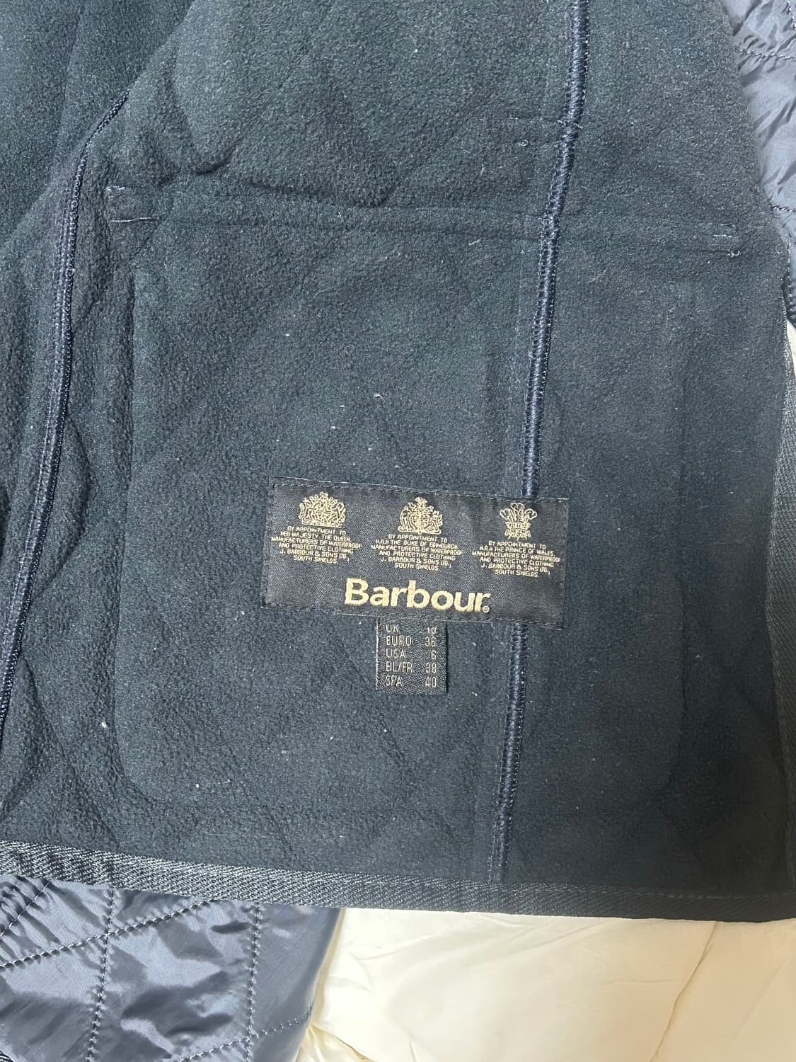 바버 인터네셔널 폴라 퀼팅 자켓 블랙 10 상품이미지9