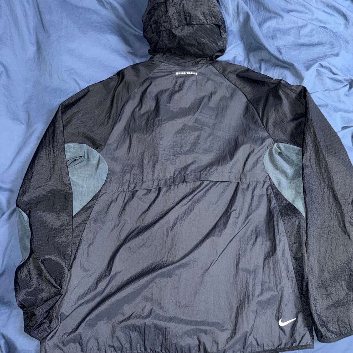 (L) Nike 나이키 트레일 런닝 에어리즈 바람막이 블랙 상품이미지4