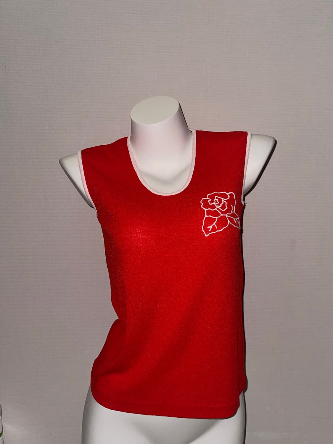 빈티지 링거 레드 로즈 니트 슬리브리스 상품이미지1