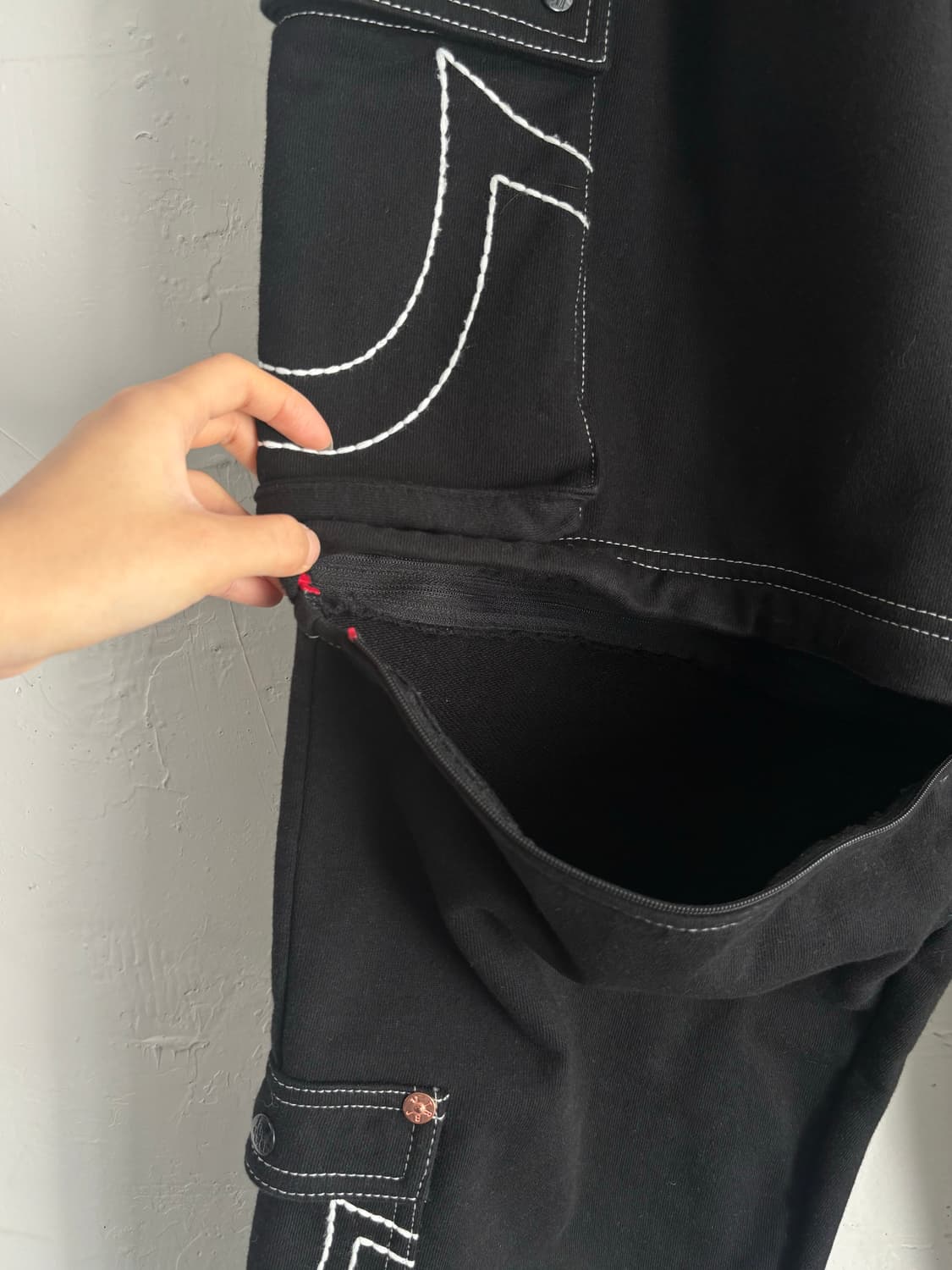 True Religion X Fetch® 트루릴리전 페치 블랙 카고 팬츠 상품이미지6