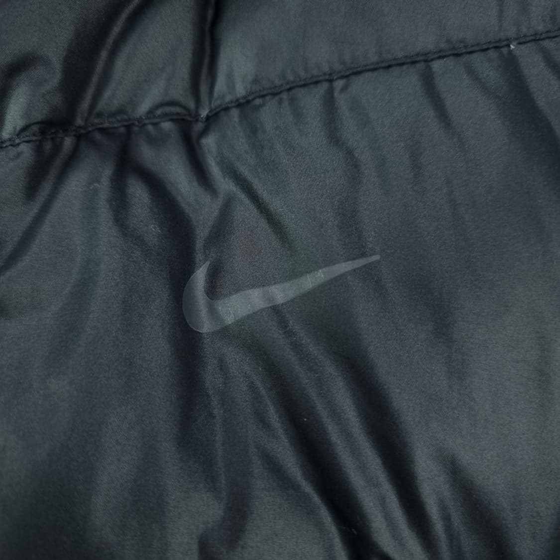 [나이키] 스우시 프린팅 덕다운 후드 패딩 베스트 조끼 블랙 M18287 상품이미지6