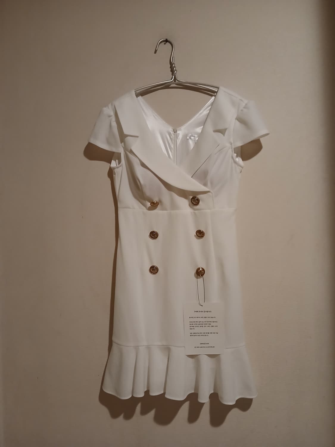 새상품 나롱쥐 화이트 프릴 더블 버튼 미니 원피스 드레스 섹시 홀복 하객 상품이미지1