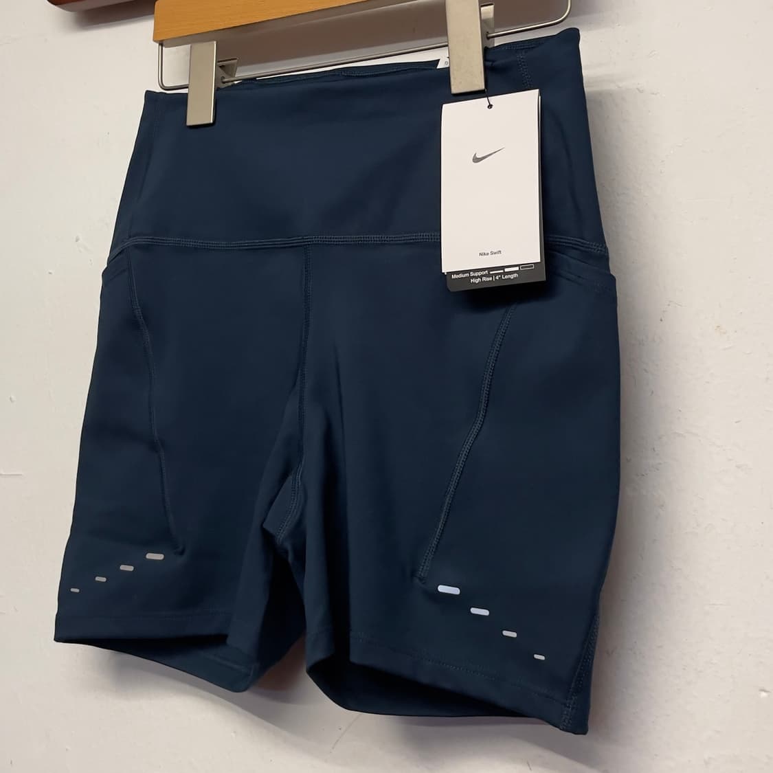 나이키 (우먼) 스위프트 러닝 하프 타이즈  상품이미지2