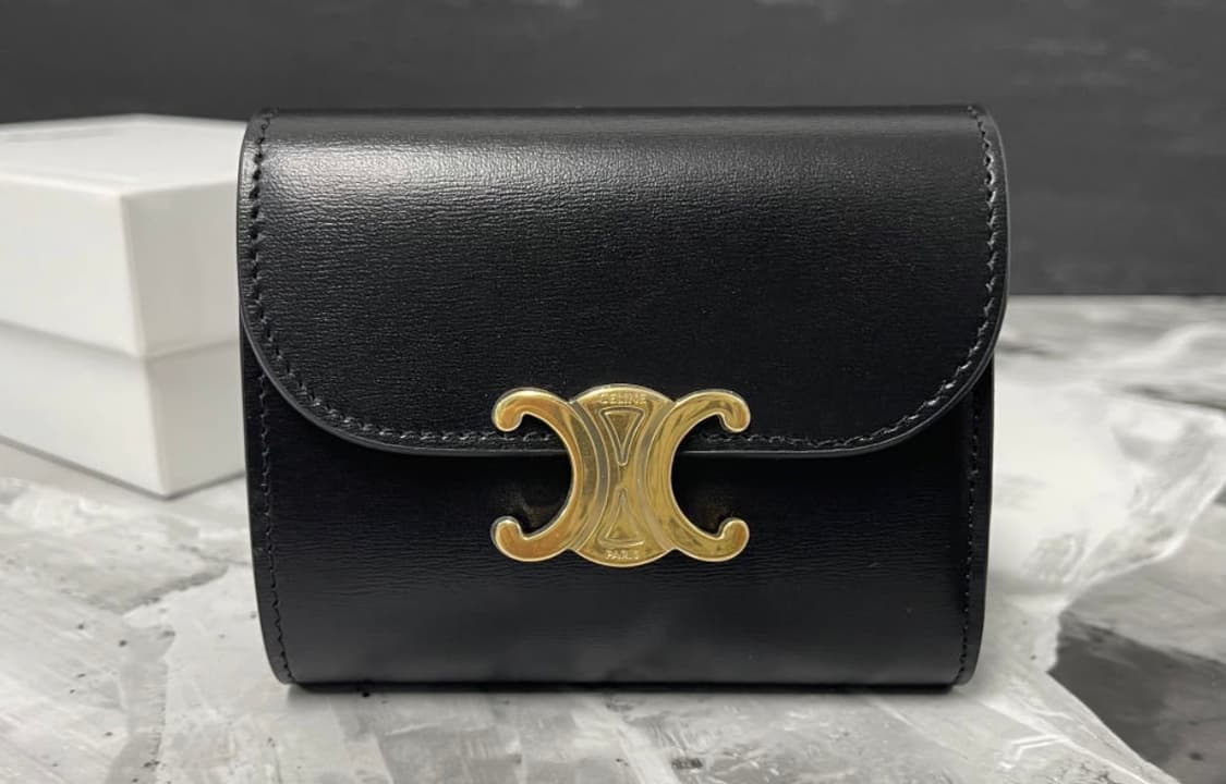 셀린느 스몰 트리옹프 플랩 지갑 상품이미지1