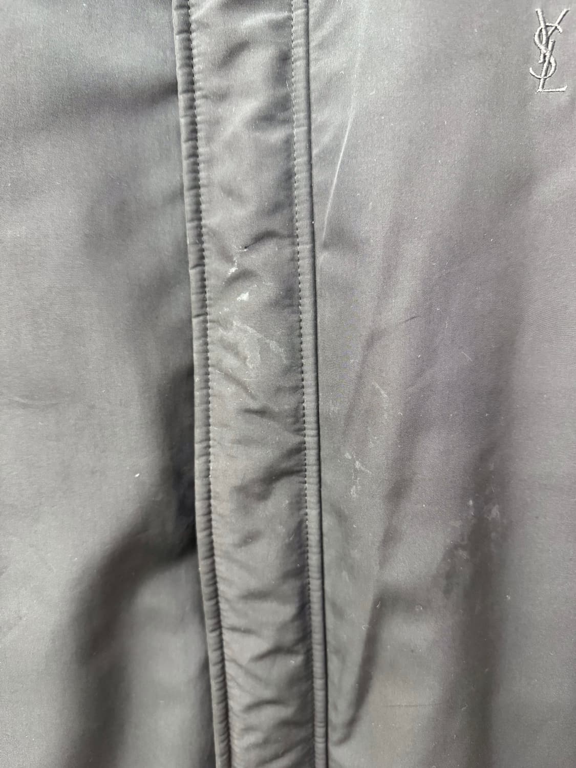 입생로랑 뿌르옴므 블랙 자수 로고 자켓 상품이미지6