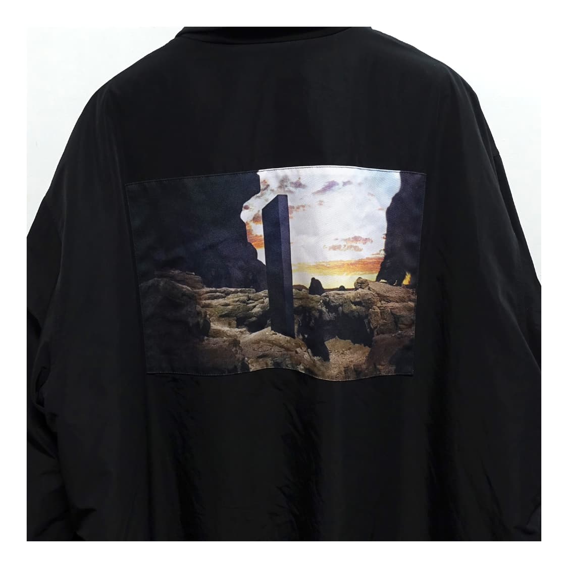 [4]UNDERCOVER 언더커버 18aw 스페이스 오디세이 그래픽 코트 상품이미지7