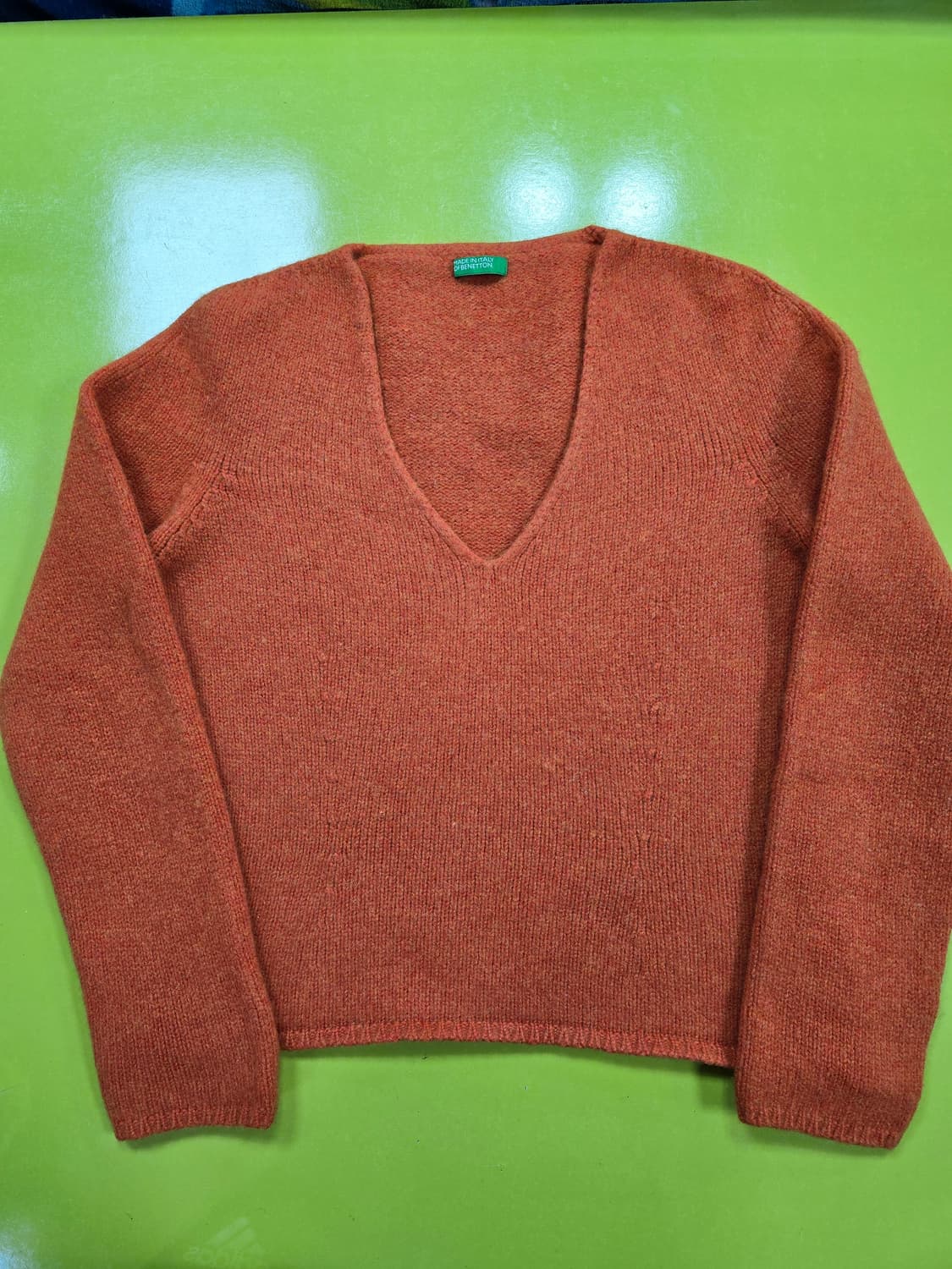 베네통 오렌지색 브이넥 니트 (1204) 상품이미지1