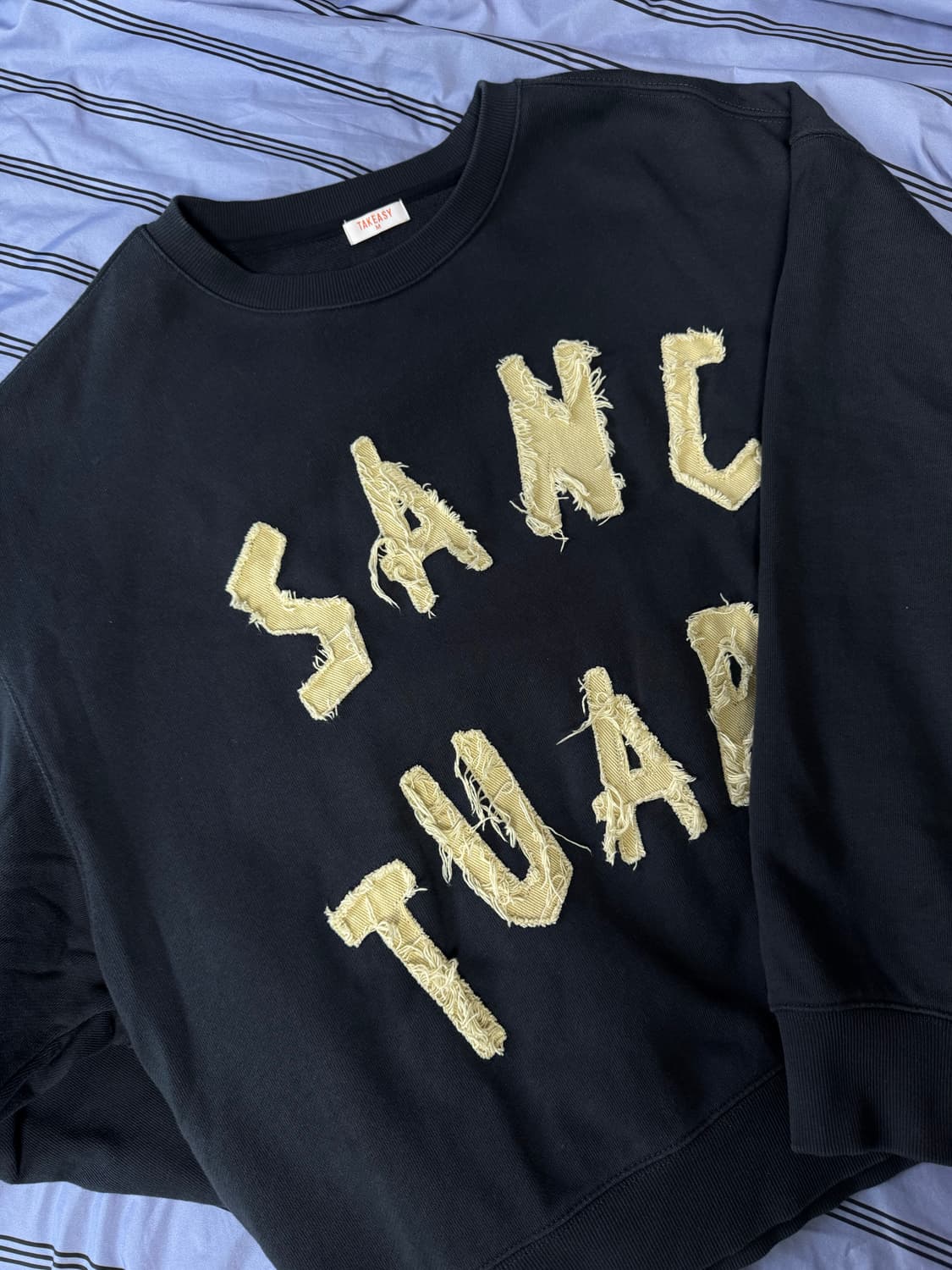 테이크이지 생츄어리 컷오프 맨투맨 상품이미지2