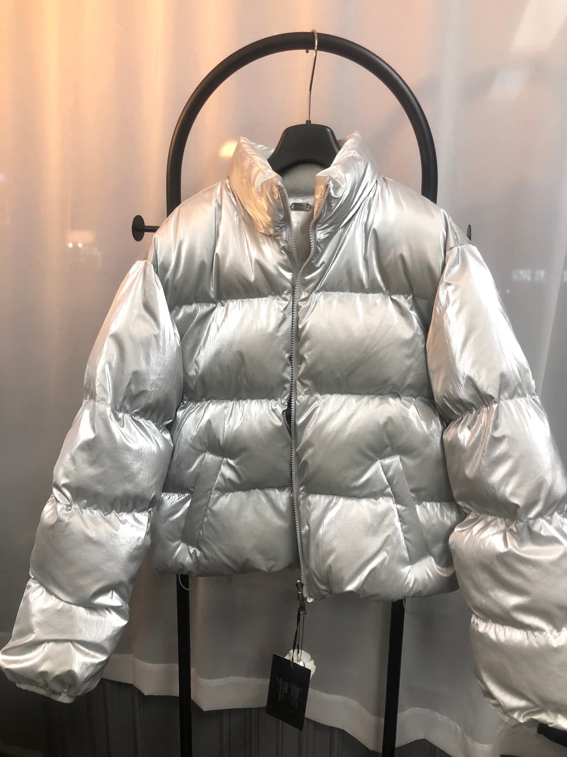 [새상품] Nache 나체 GLARE REVERSIBLE PADDING 상품이미지3