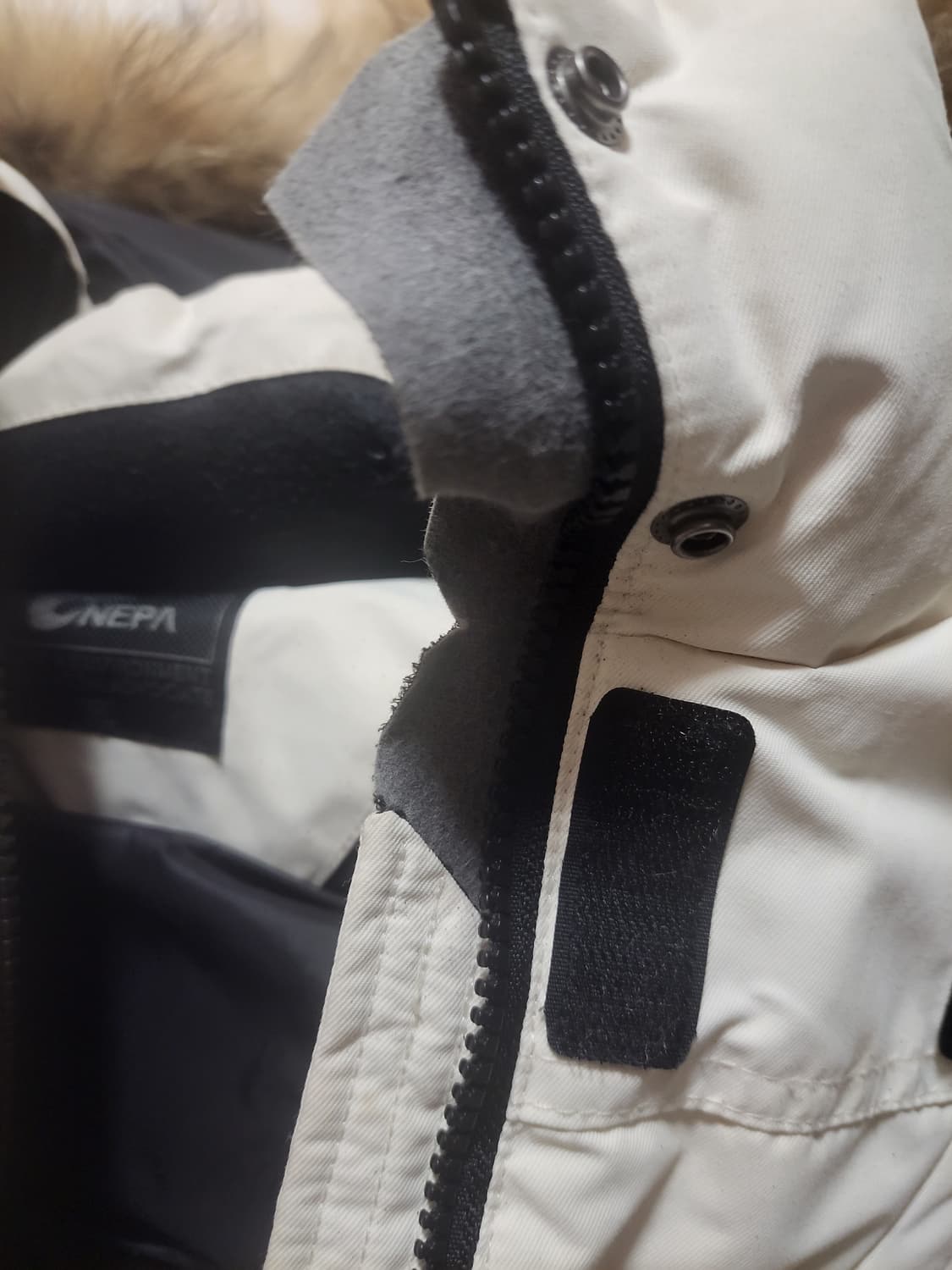 급처상태양호!네파 알라스카 유틸리티다운오리털 전지현 패딩 스톤아일랜드느낌 상품이미지9