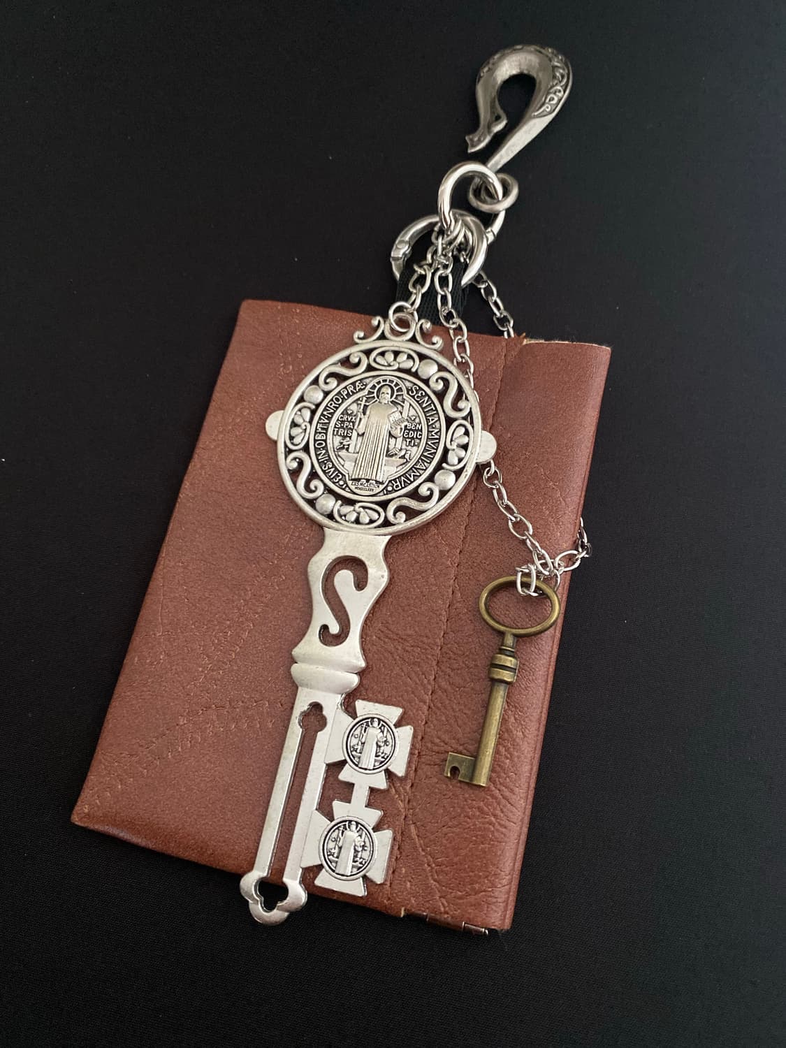 성 베네딕트 키 카드홀더 키링 상품이미지1
