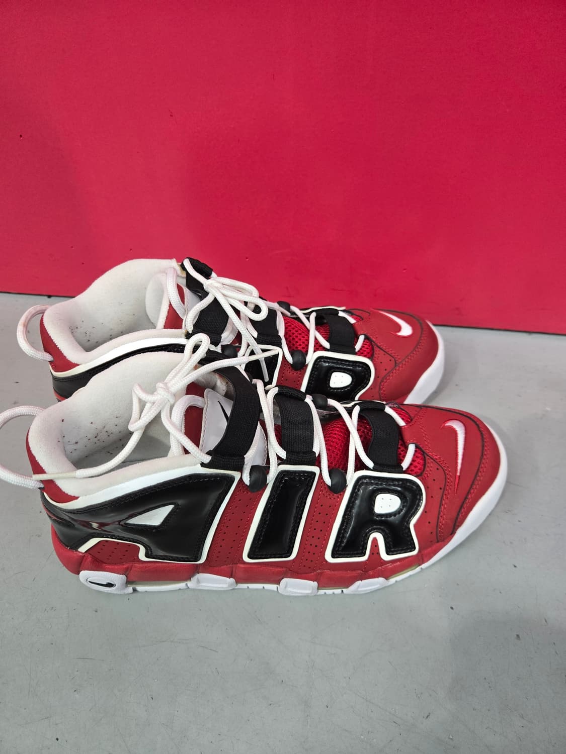 나이키 업템포 96 불스 상품이미지1