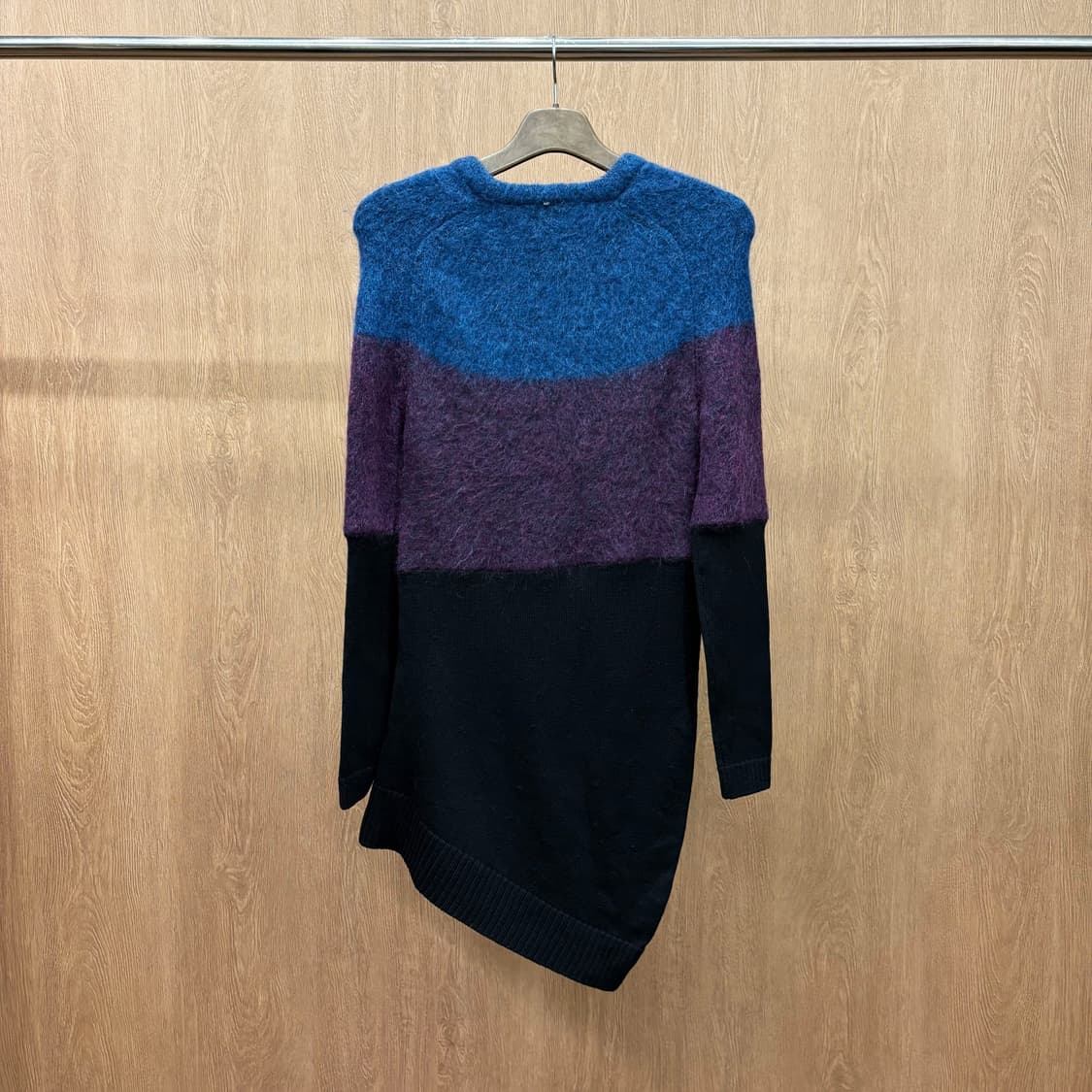 막스마라 스포트막스 롱 니트 원피스 밑단 언밸런스 디테일 블루 퍼플 블랙 상품이미지3