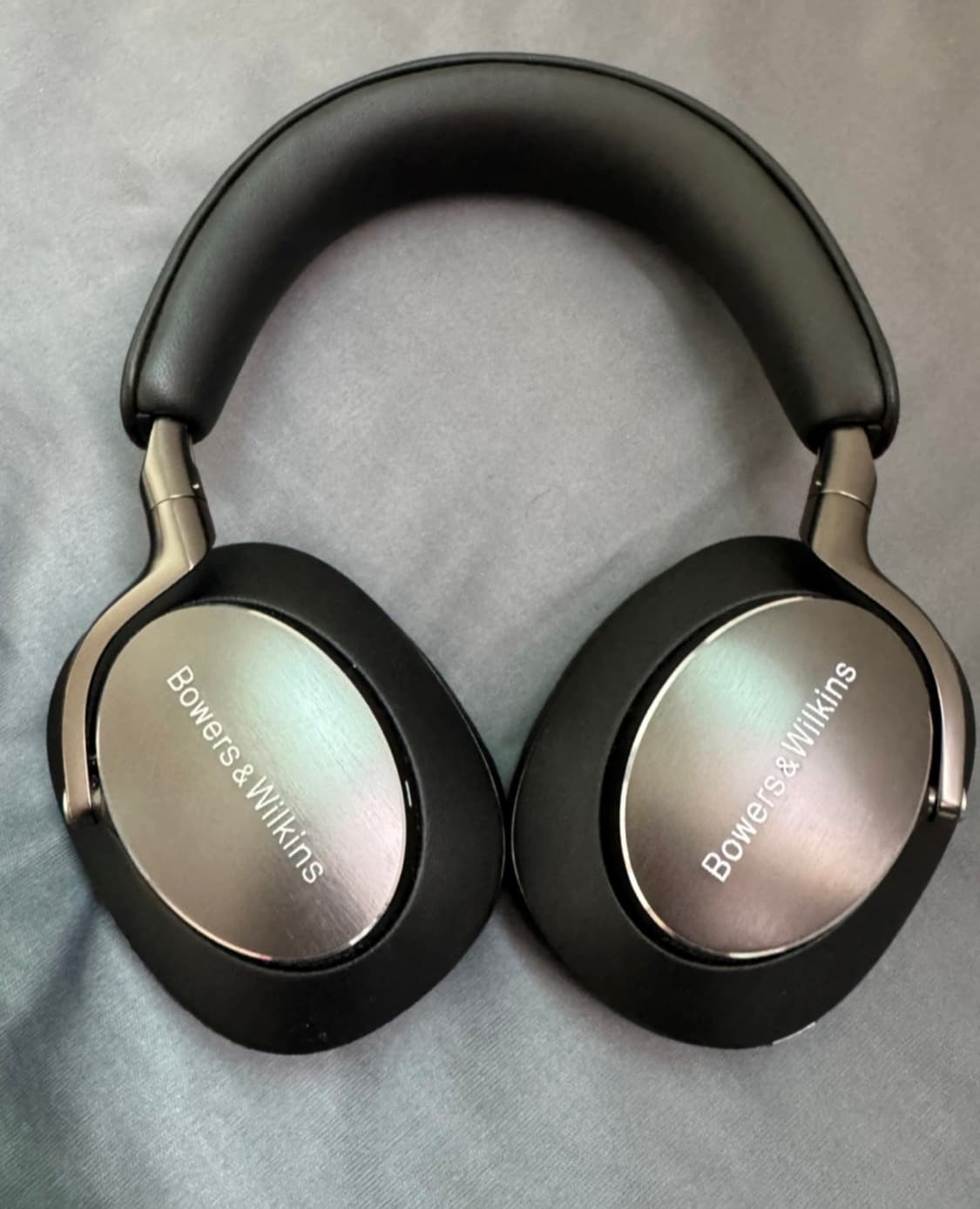 Bowers & Wilkins PX8 헤드폰 블랙 박스풀 상품이미지2