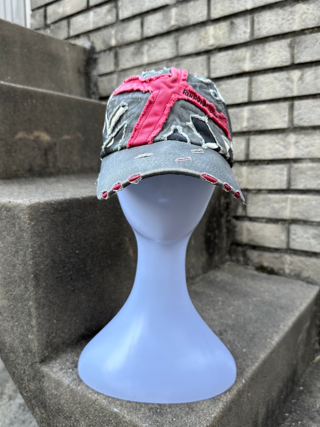 90s Rudolph Valentino camo red cross cap 상품이미지3