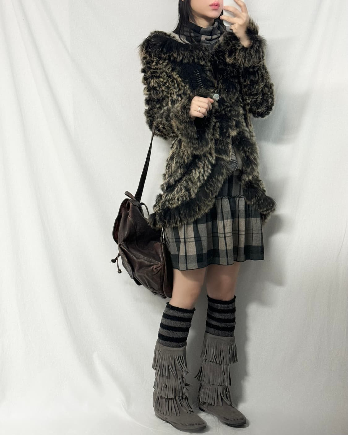 셔링 넥 체크 패턴 니트 폴라넥 원피스 상품이미지9