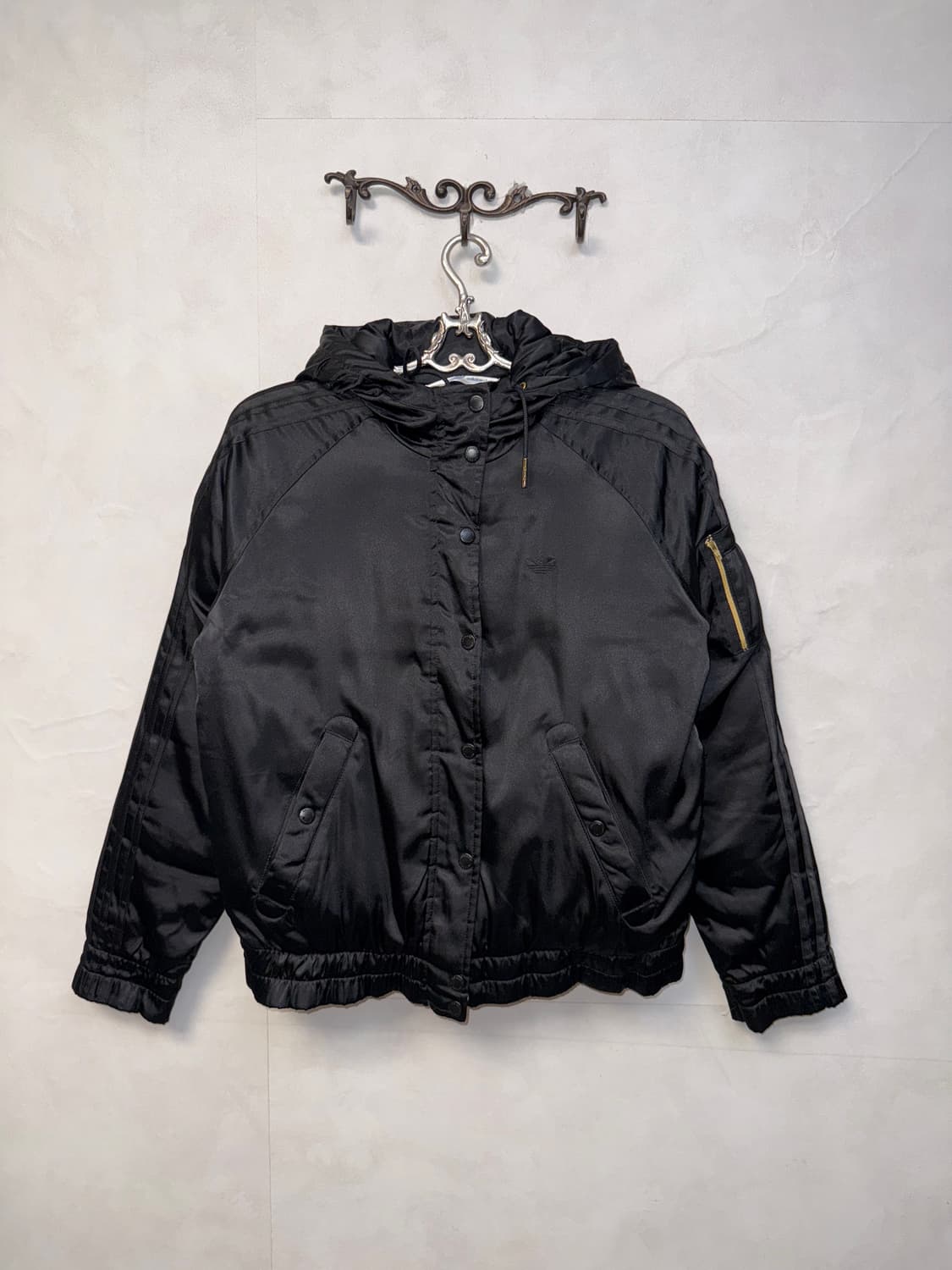 Adidas satin bomber duck down padding 상품이미지1