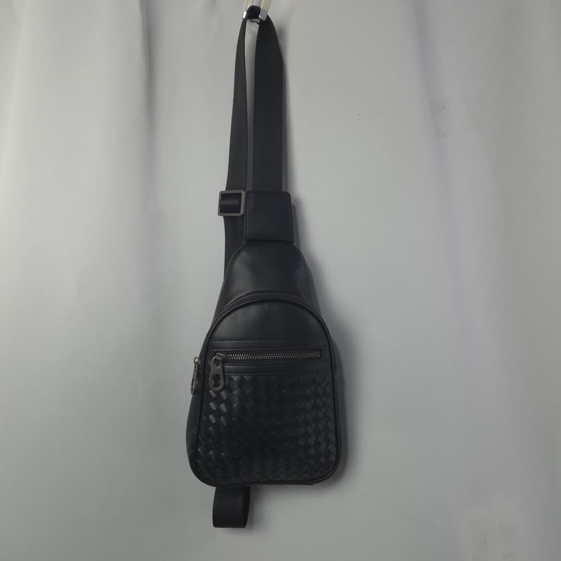 보테가베네타 힙색 슬링백  상품이미지2