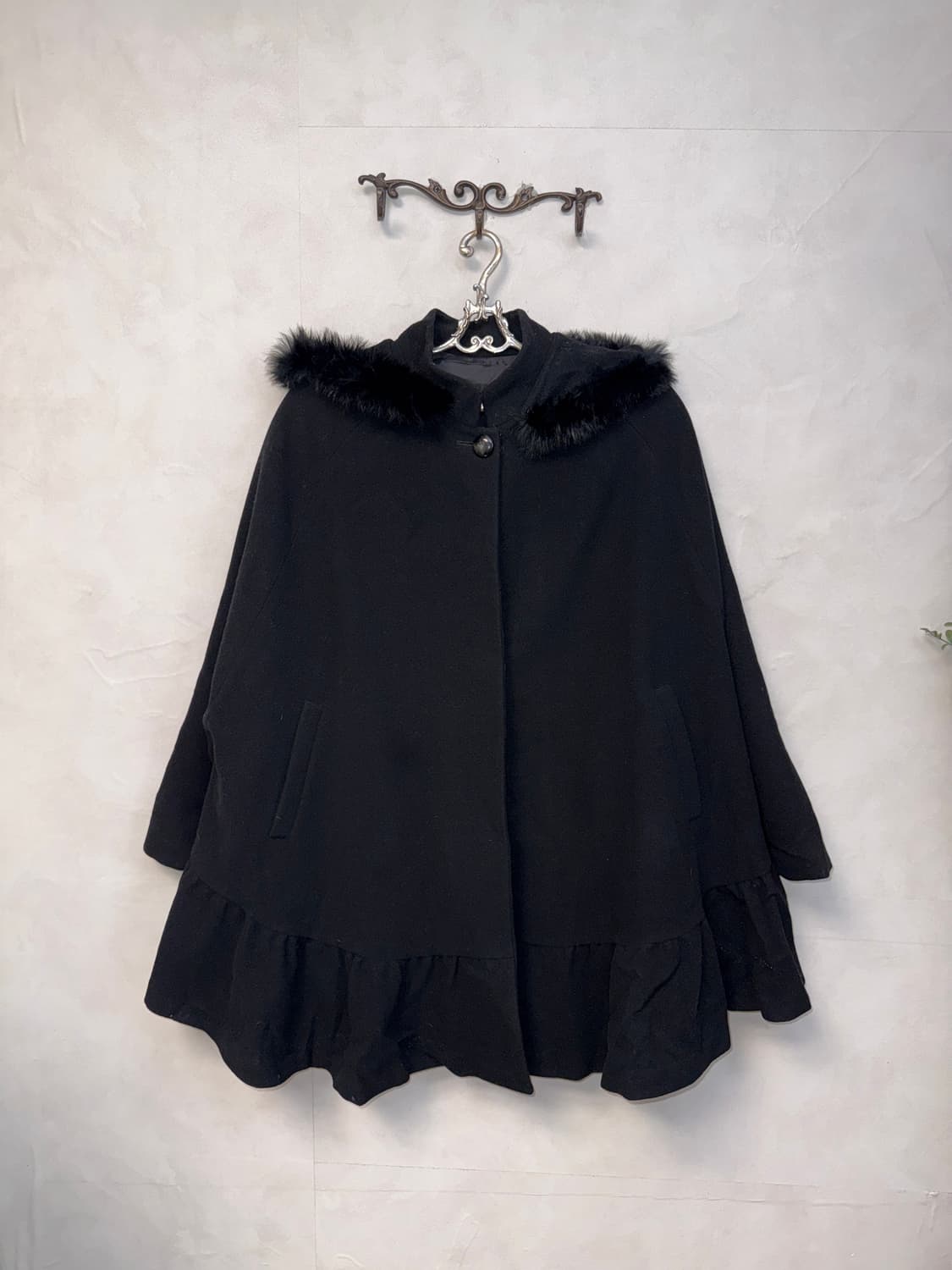 Black wool shirring balloon hood cape 코트 상품이미지1