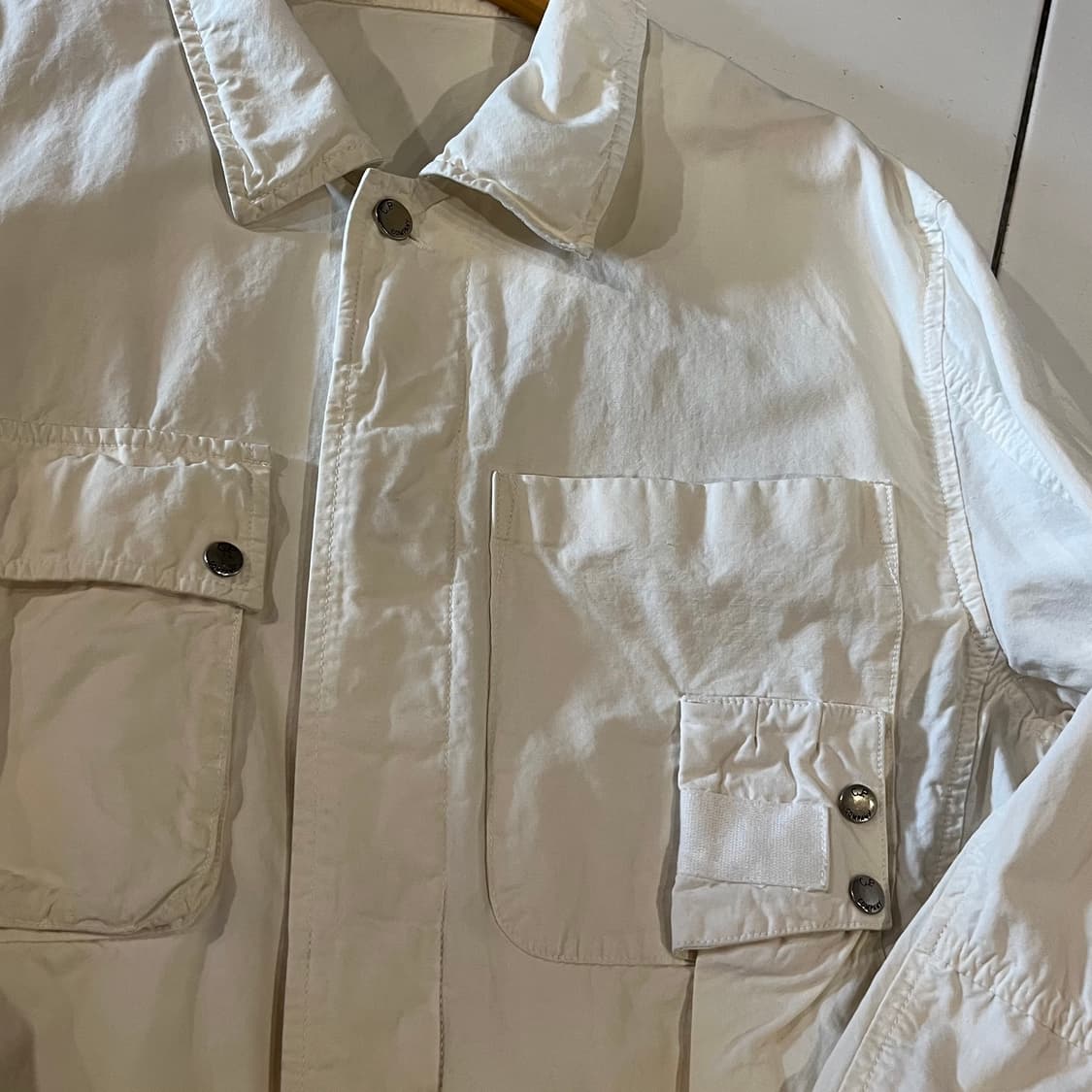 CP컴퍼니 탄창 헌팅자켓 화이트  상품이미지3