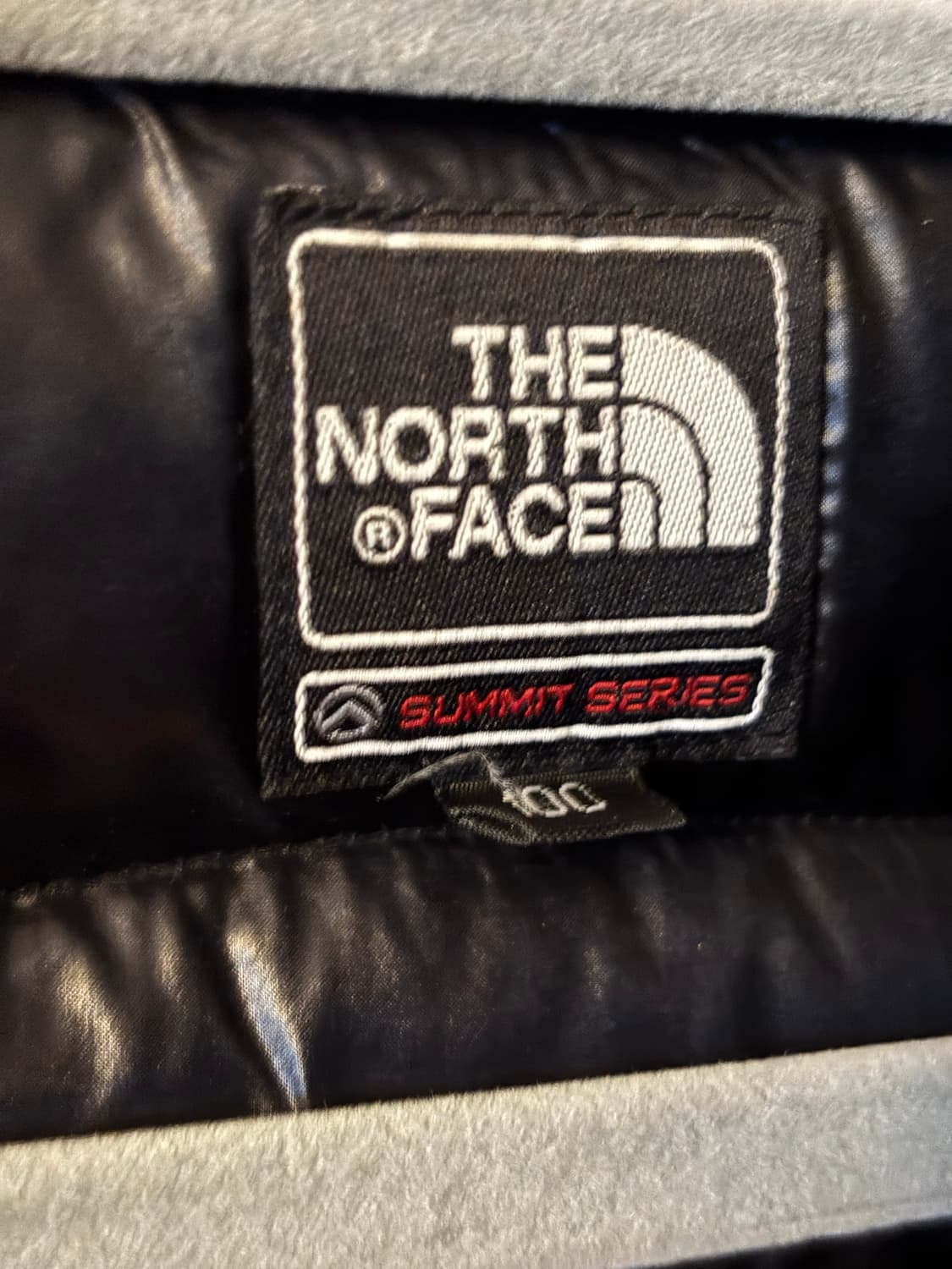 노스페이스 서밋 경량패딩 판매합니다 상품이미지3