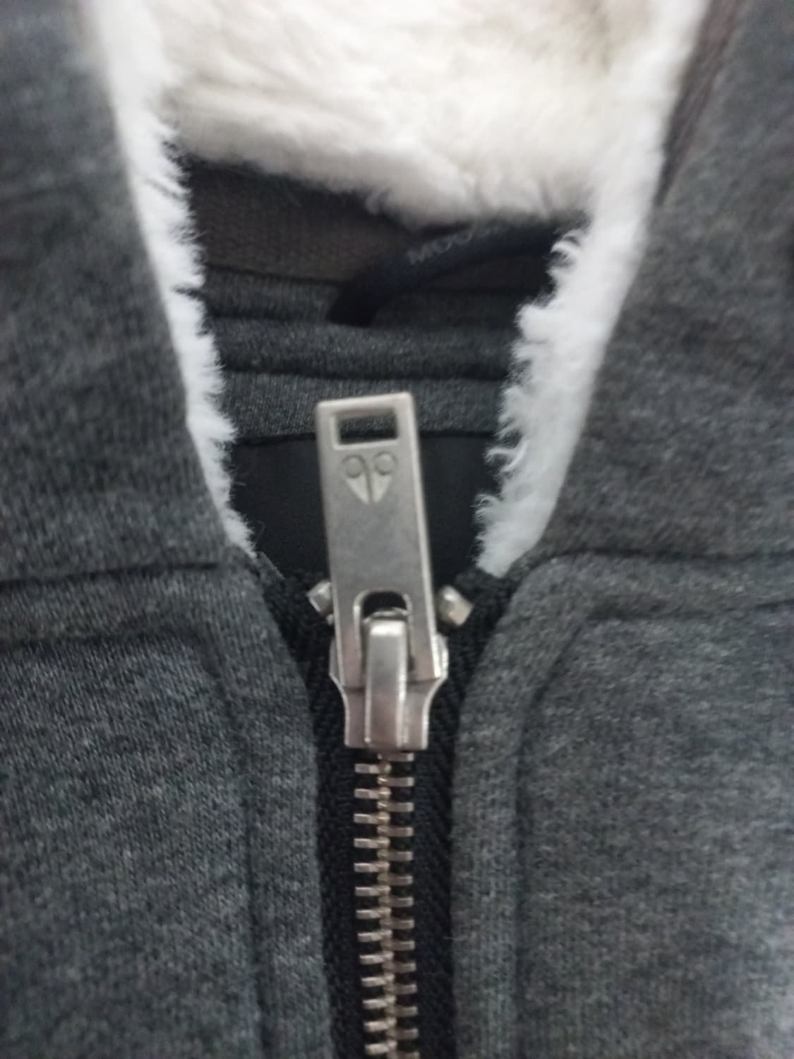 무스너클 버니스웨터 M 상품이미지3