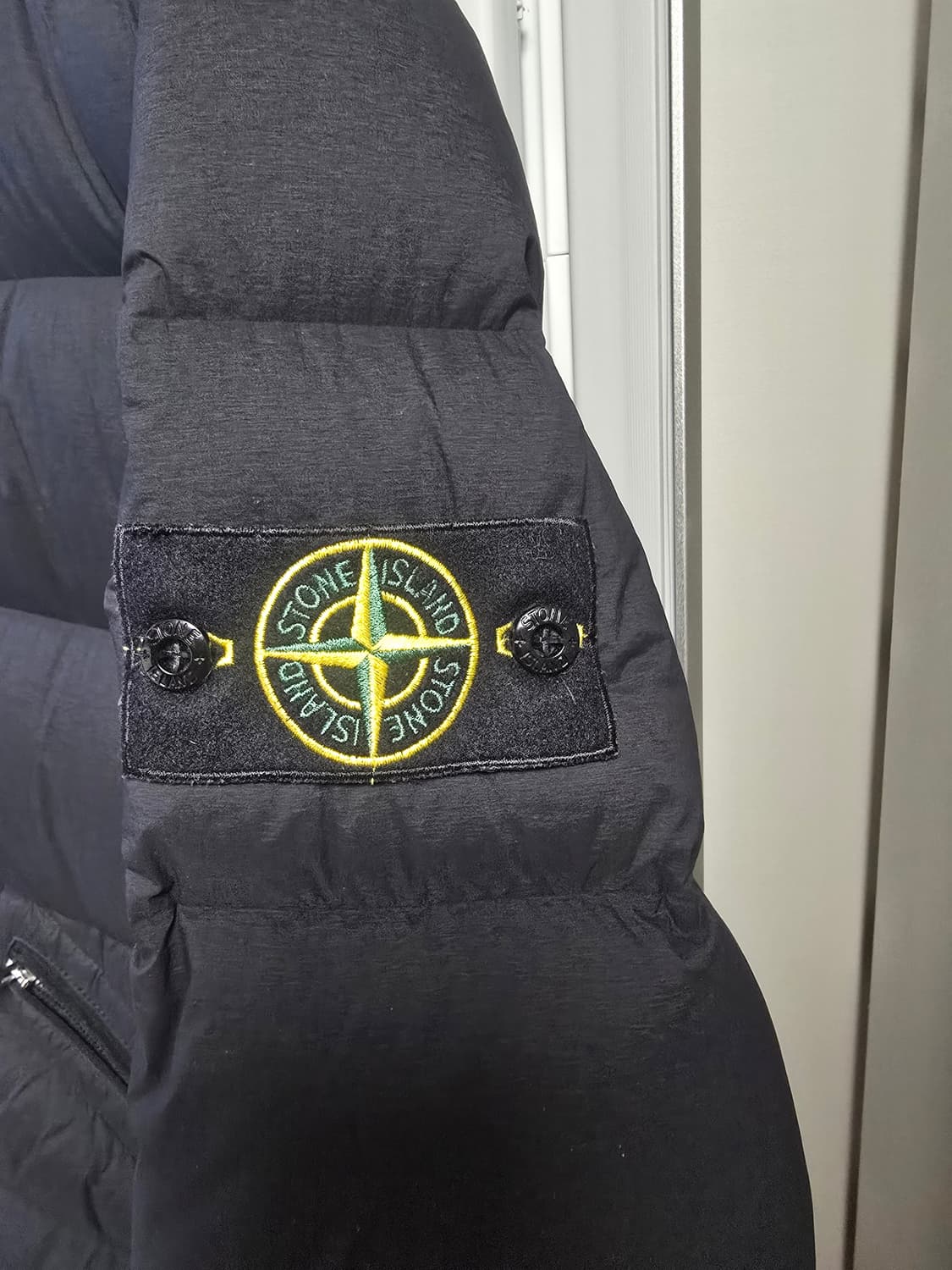스톤아일랜드 심리스패딩 24fw 상품이미지3