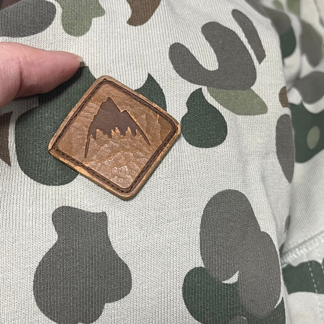 버튼 카모 패턴 후드집업 상품이미지6