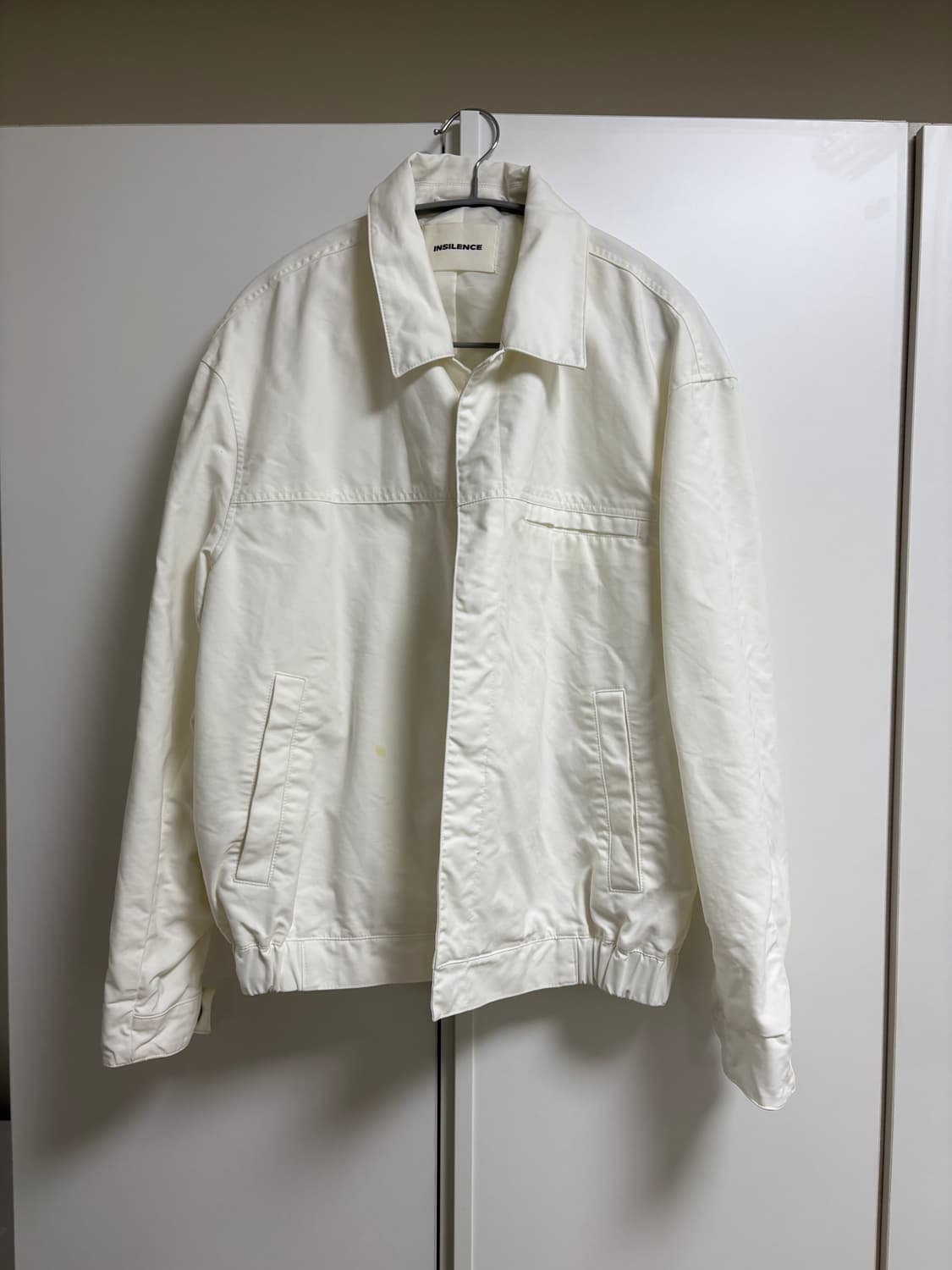 인사일런스 자켓 화이트 상품이미지7