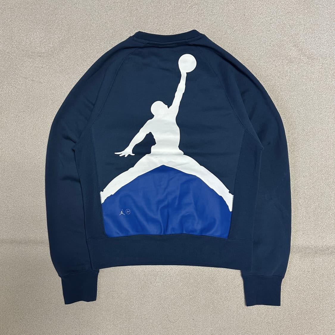 에어조던 X 프라그먼트 크루넥 맨투맨 상품이미지3