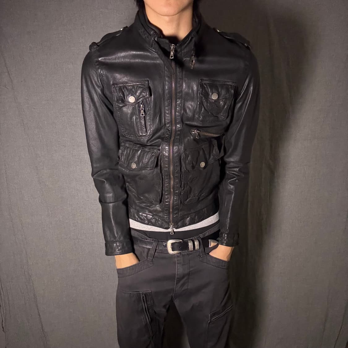 블랙 가죽 포켓 디테일 자켓 상품이미지3