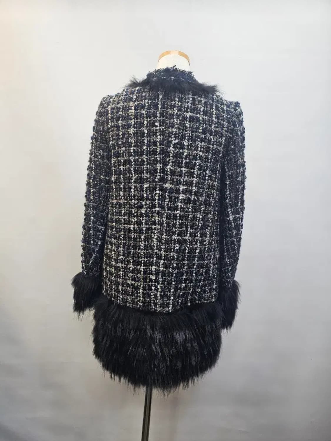 한섬 오즈세컨  너쿠리퍼 트리밍 트위드쟈켓 55 상품이미지2