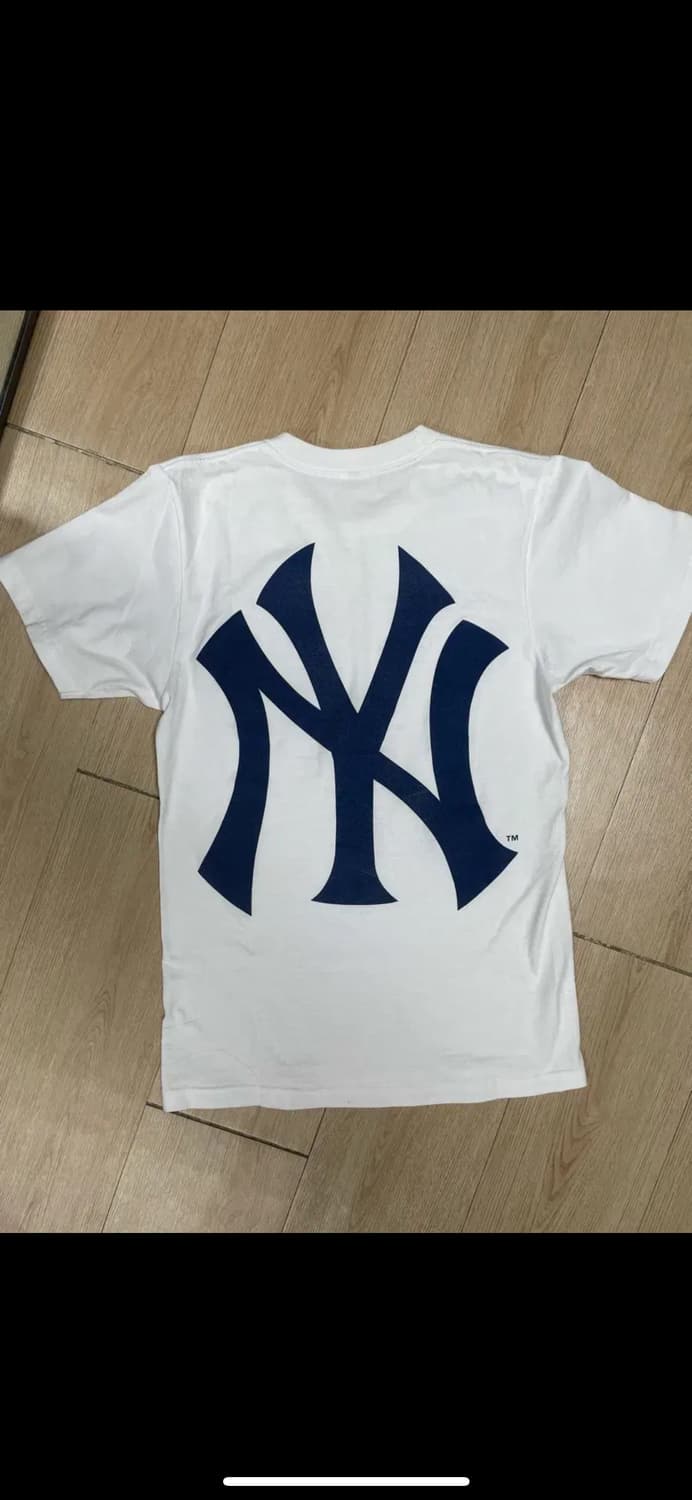 슈프림 뉴욕양키즈 박스로고 티셔츠 상품이미지2