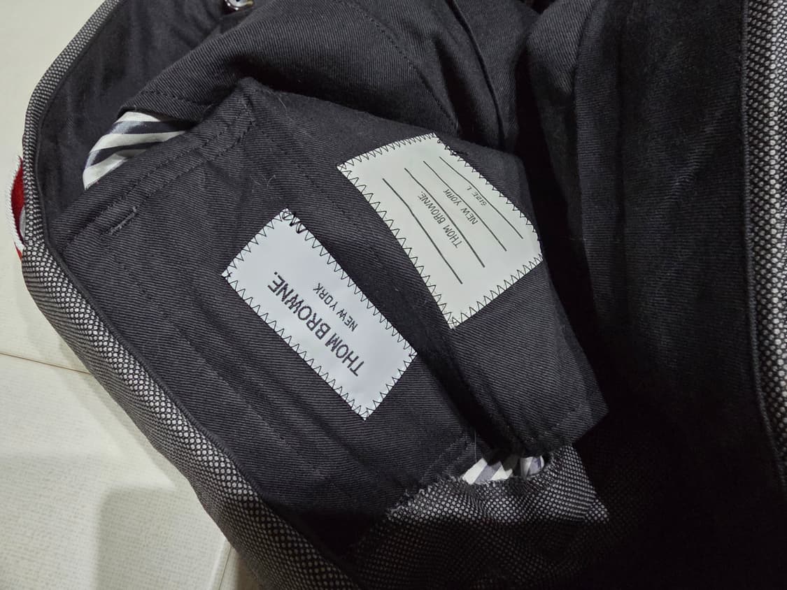 톰브라운 로우라이즈 스키니핏 슬랙스 상품이미지10