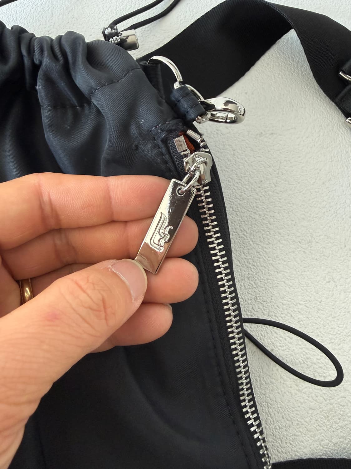 이에이에(YIEYIE) 복조리 슬링백 상품이미지4