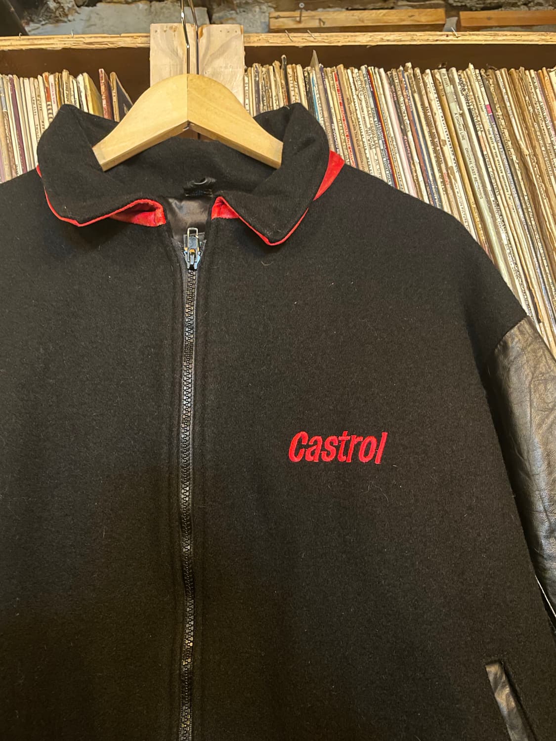 BTG 90s 캐스트롤 레이싱 봄버 자켓 상품이미지3